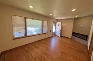 7042 Pershing Rd, Berwyn, IL 60402 - Photo 21