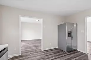 29W092 Pomeroy St, West Chicago, IL 60185 - Photo 11