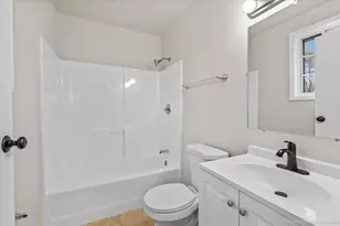 29W092 Pomeroy St, West Chicago, IL 60185 - Photo 17