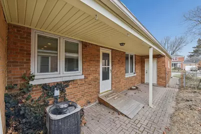 1736 Keeney Street, Evanston, IL 60202 - Photo 23