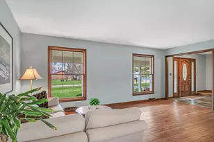21570 W Eldor Ave, Grayslake, IL 60030 - Photo 7