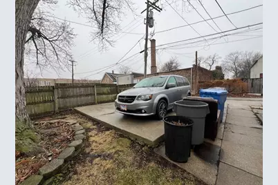 614 N Parkside Avenue, Chicago, IL 60644 - Photo 27