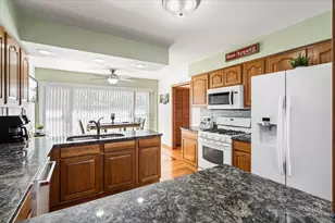 462 Mulberry Ln, Wood Dale, IL 60191 - Photo 11