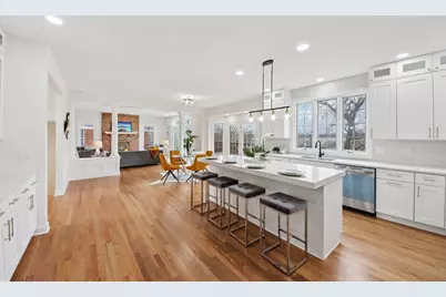 1022 Oakland Drive, Barrington, IL 60010 - Photo 5