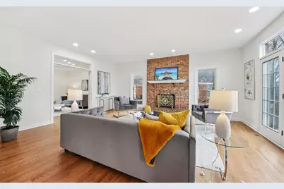 1022 Oakland Drive, Barrington, IL 60010 - Photo 11