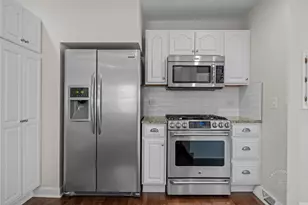 1331 N Main St, Naperville, IL 60563 - Photo 13