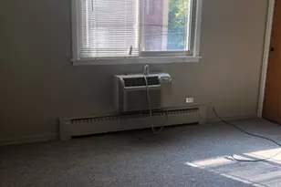 2411 W Fargo Ave, Chicago, IL 60645 - Photo 7