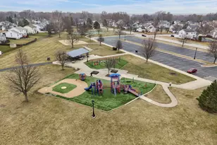 304 E Harvard Cir, South Elgin, IL 60177 - Photo 39