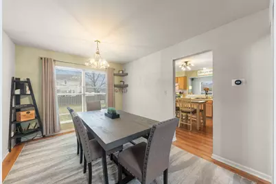 304 E Harvard Circle, South Elgin, IL 60177 - Photo 5