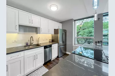 70 W Burton Place #301F, Chicago, IL 60610 - Photo 15