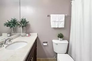 70 W Burton Pl, Chicago, IL 60610 - Photo 23