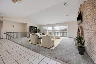 13 Lexington Rd, South Barrington, IL 60010 - Photo 5