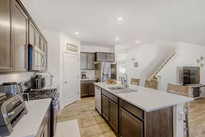 601 Ironwood Avenue, Oswego, IL 60543 - Photo 5