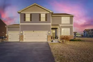 601 Ironwood Ave, Oswego, IL 60543 - Photo 1