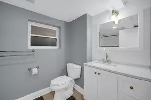 5619 S Sacramento Ave, Chicago, IL 60629 - Photo 17