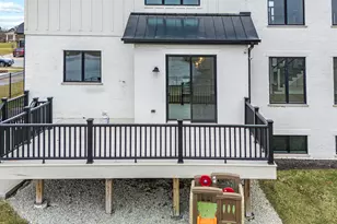 22303 Majestic Ln, Frankfort, IL 60423 - Photo 41