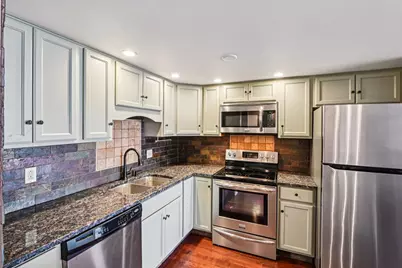 2015 S Finley Road #1110, Lombard, IL 60148 - Photo 9