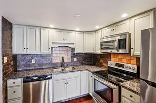 2015 S Finley Rd, Lombard, IL 60148 - Photo 9