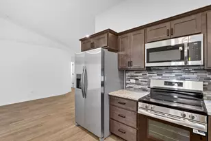 305 W South St, Durand, IL 61024 - Photo 15