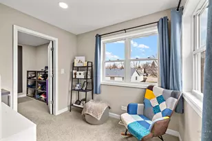 555 Rodenburg Rd, Roselle, IL 60172 - Photo 13