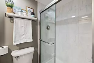 555 Rodenburg Rd, Roselle, IL 60172 - Photo 27