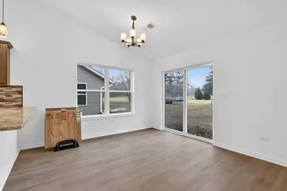 307 W South Street #307, Durand, IL 61024 - Photo 5