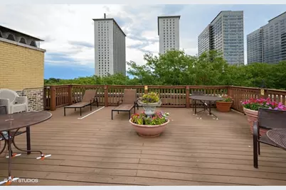 3604 N Pine Grove Avenue #2H, Chicago, IL 60613 - Photo 15