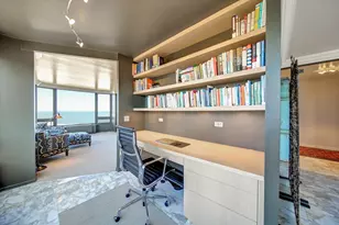 1555 N Astor St, Chicago, IL 60610 - Photo 13