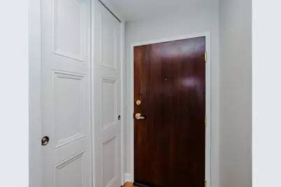 1101 S Hunt Club Drive #403, Mount Prospect, IL 60056 - Photo 5