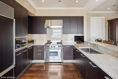 159 E Walton Place #14B, Chicago, IL 60611 - Photo 9