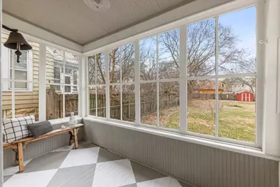 659 W Downer Place, Aurora, IL 60506 - Photo 21