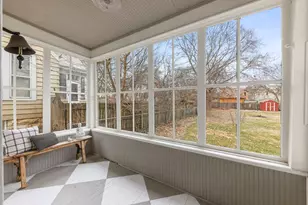 659 W Downer Pl, Aurora, IL 60506 - Photo 21