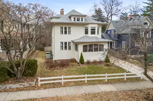 659 W Downer Pl, Aurora, IL 60506 - Photo 25