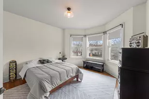 659 W Downer Pl, Aurora, IL 60506 - Photo 17