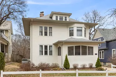 659 W Downer Place, Aurora, IL 60506 - Photo 1