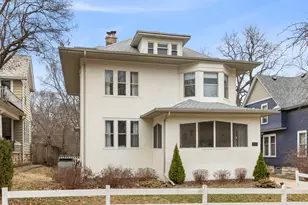 659 W Downer Pl, Aurora, IL 60506 - Photo 1