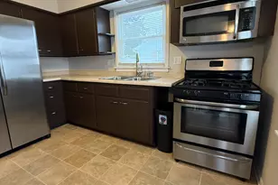 1039 S Pleasure Ct, Aurora, IL 60506 - Photo 9