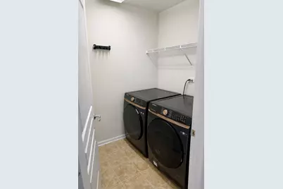 2303 Neubauer Circle, Lindenhurst, IL 60046 - Photo 21