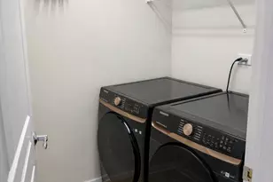 2303 Neubauer Circle, Lindenhurst, IL 60046 - Photo 25