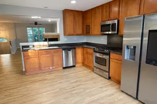 2303 Neubauer Circle, Lindenhurst, IL 60046 - Photo 11