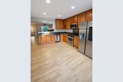 2303 Neubauer Circle, Lindenhurst, IL 60046 - Photo 9