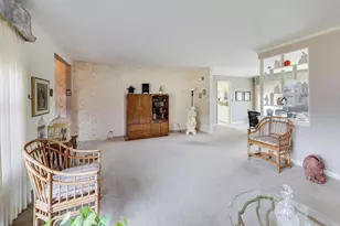 5630 N Kenton Ave, Chicago, IL 60646 - Photo 5