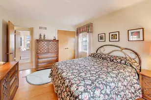 5630 N Kenton Ave, Chicago, IL 60646 - Photo 13