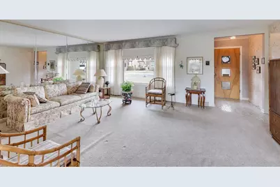 5630 N Kenton Avenue, Chicago, IL 60646 - Photo 3