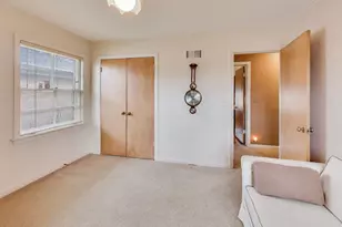 5630 N Kenton Ave, Chicago, IL 60646 - Photo 17