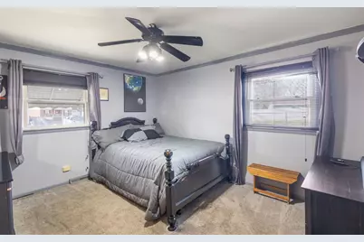 18842 Castle Road, Homewood, IL 60430 - Photo 11