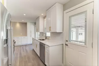 935 Elmwood Lane, Elk Grove Village, IL 60007 - Photo 21