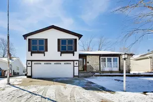 285 Loveland Dr, Glendale Heights, IL 60139 - Photo 1