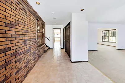 285 Loveland Drive, Glendale Heights, IL 60139 - Photo 3