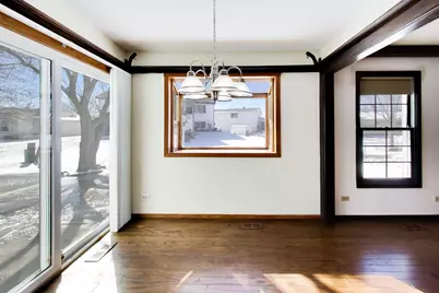 285 Loveland Drive, Glendale Heights, IL 60139 - Photo 9